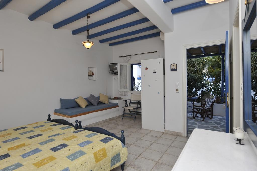 George'S Beach Studios Aliki Paros Alikí Quarto foto